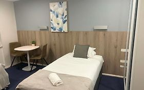 Carlton Suites